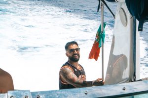 Yacht Comfortable Tour On Tales